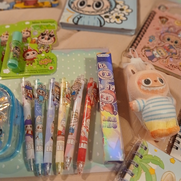 Labubu Bundle - Picture 4 of 10